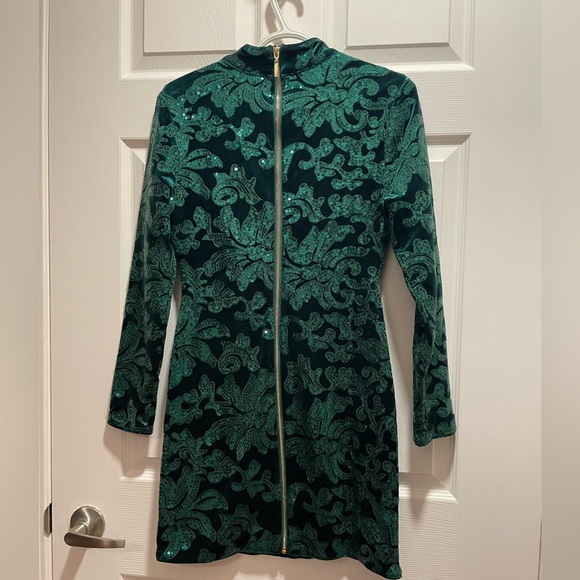 Venus sequin detail velvet dress - Picture 4 of 5